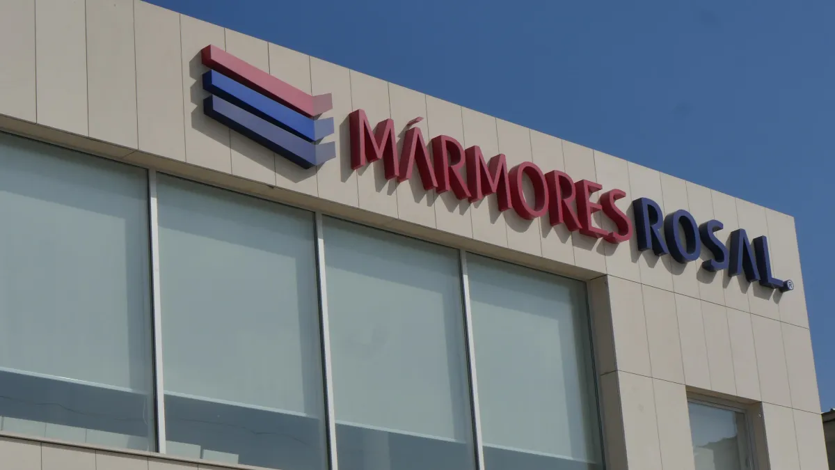 Fachada da Mármores Rosal